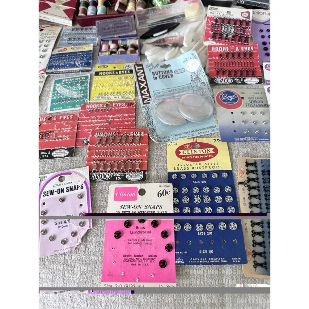 Vintage Lot Of Snap Fasteners, Hooks Eye And Loops, Thread, Sewing Supplies